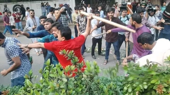 নির্বাচনকে সামনে রেখে রাজনৈতিক প্রতিপক্ষকে কঠোরভাবে দমন করা হচ্ছে বাংলাদেশে