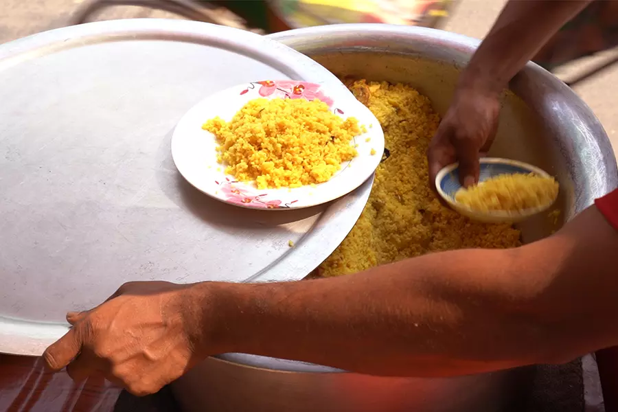 পলাশের খিচুড়ি অর্থনীতি