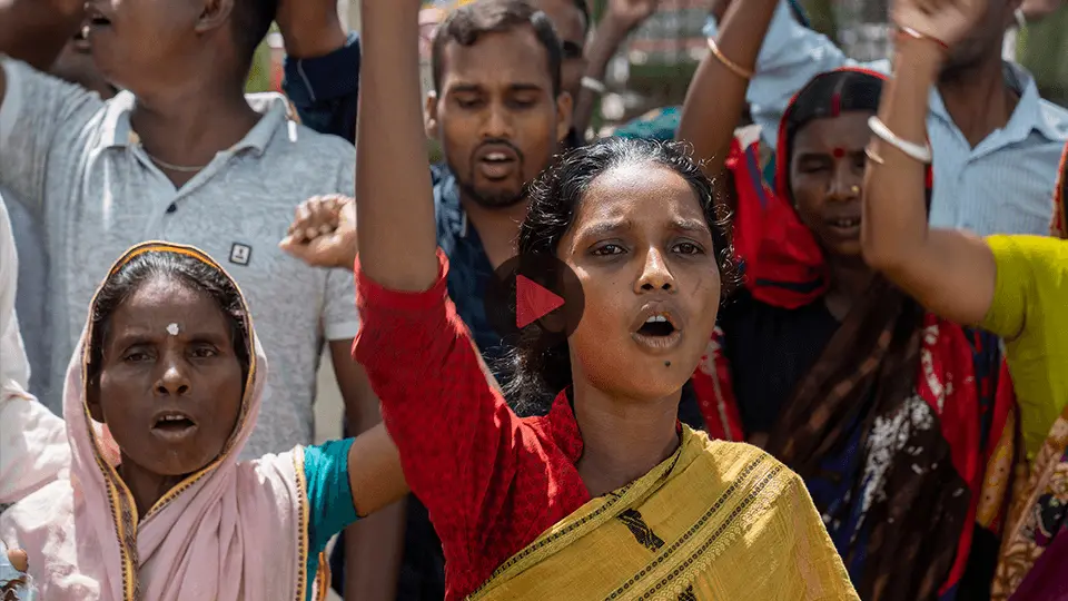 নেতাদের ভূমিকার সাথে একমত নন চা শ্রমিকরা